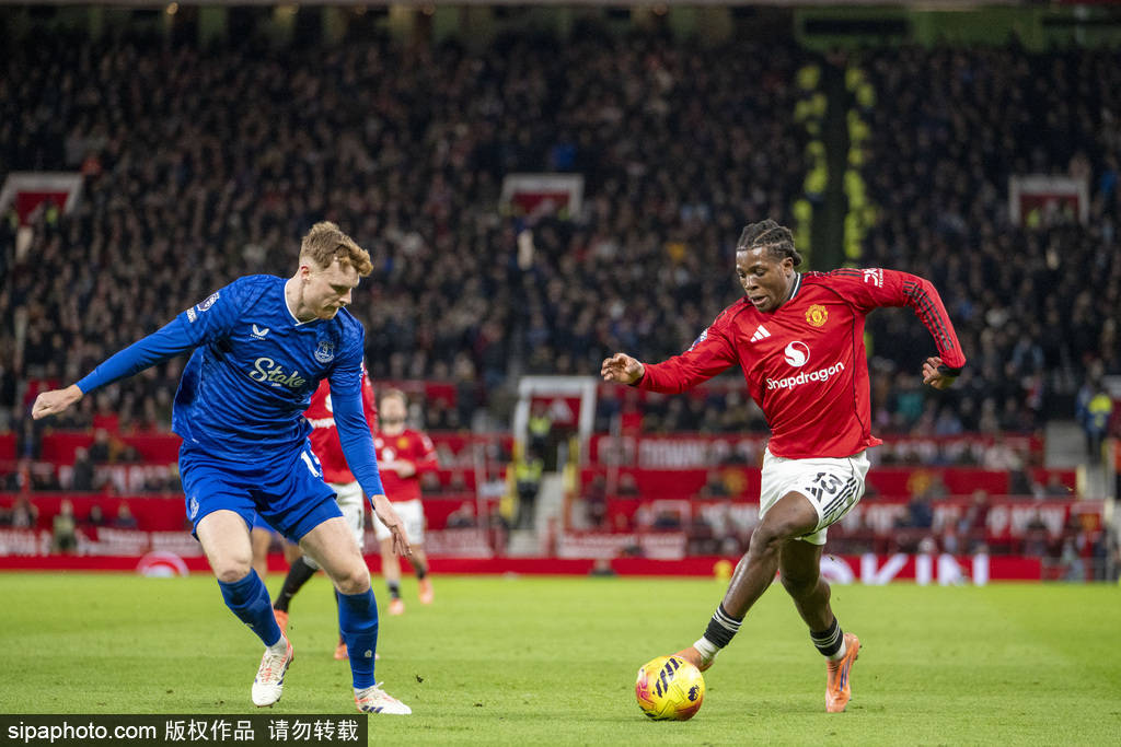 奥蓬达：我身处世界最大俱乐部之一，经历困难后为处子球高兴