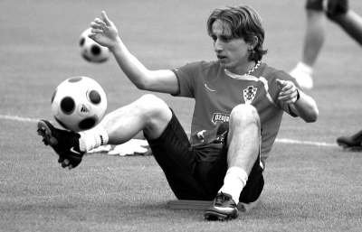 比赛集锦：维罗纳 1-2 帕尔马